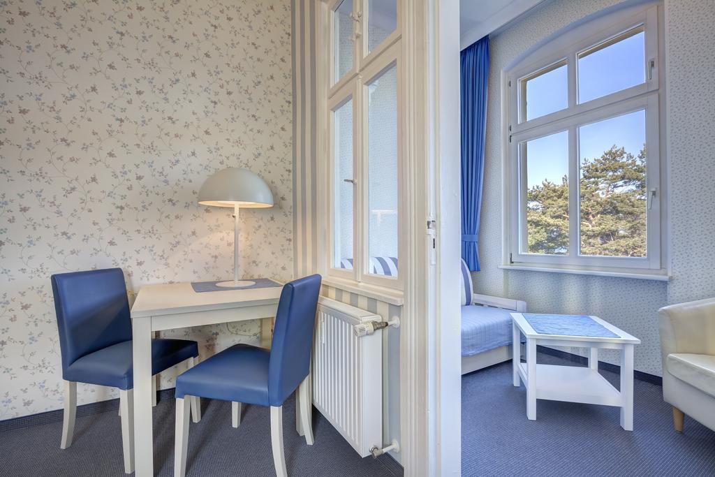 Hotel Villa Seeschloesschen Heringsdorf  Exterior photo