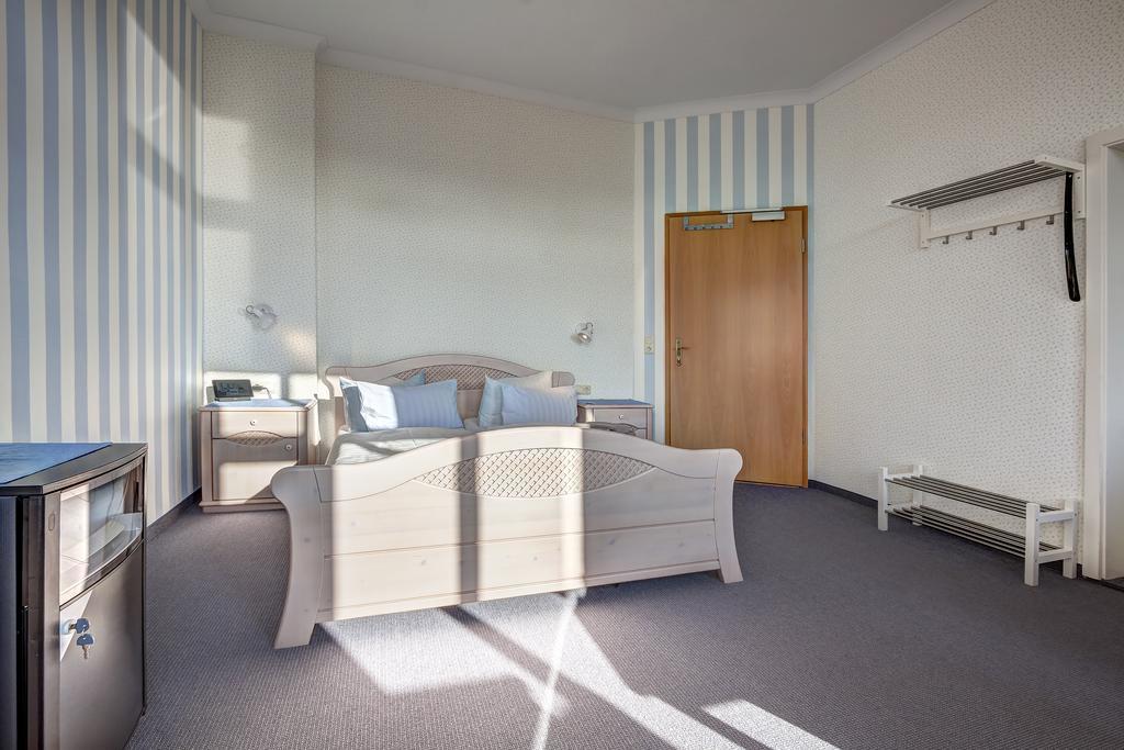 Hotel Villa Seeschloesschen Heringsdorf  Exterior photo
